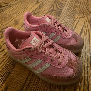 Adidas Kids Sneakers in Pink and White